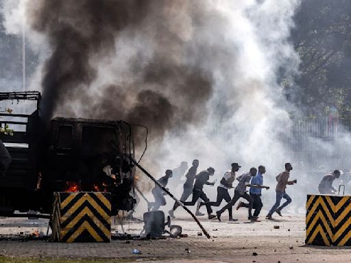 Kenya’s president calls protests ‘treasonous’ after police fire live rounds at demonstrators