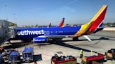 FAA estadounidense investigará la pérdida del capó del motor del Boeing 737-800 de Southwest