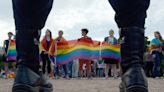 Rusia prohibirá ‘movimiento público internacional LGTB’; lo califica de ‘extremista’