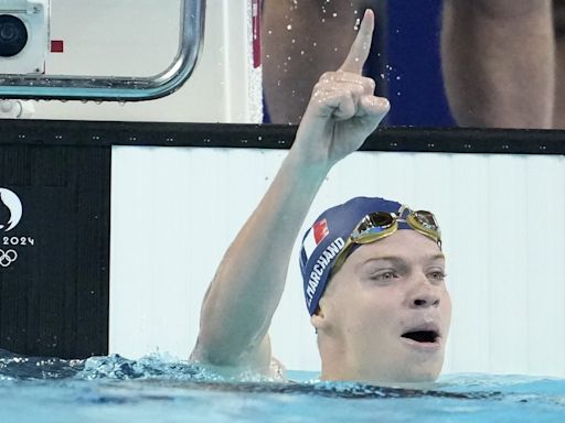 León Marchand rompió récord olímpico de Michael Phelps - El Diario NY