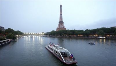 París 2024: La prueba masculina de Triatlón se posterga por malas condiciones del agua del río Sena