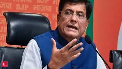 Piyush Goyal rejects speculations on change of leadership in Maharashtra BJP