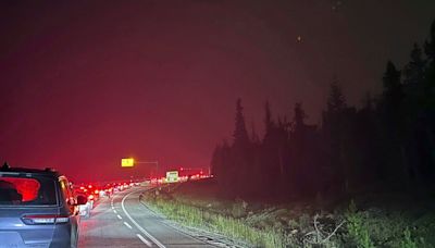 Wildfire burns buildings in Canadian Rockies town of Jasper