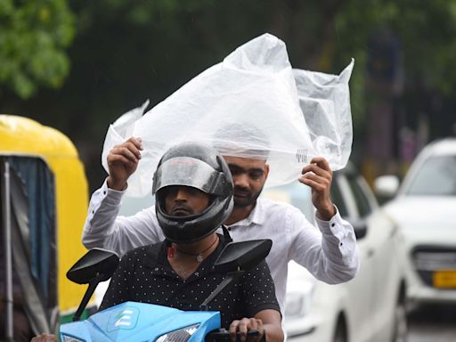 IMD predicts heavy rain in Goa, Gujarat; orange alert in Mumbai and Thane – check monsoon details | Today News