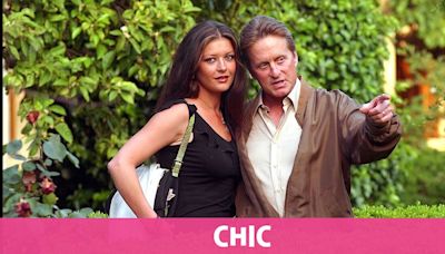 Michael Douglas, como un mallorquín más, disfruta de las fiestas de Valldemossa