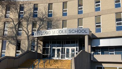Kellogg Middle School announces students won't be allowed to use backpacks throughout the day