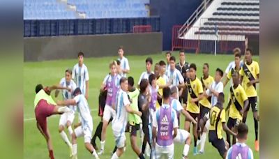 Batalla campal en duelo Ecuador-Argentina Sub 16: Video muestra múltiples golpes y hasta apareció el banderín del córner