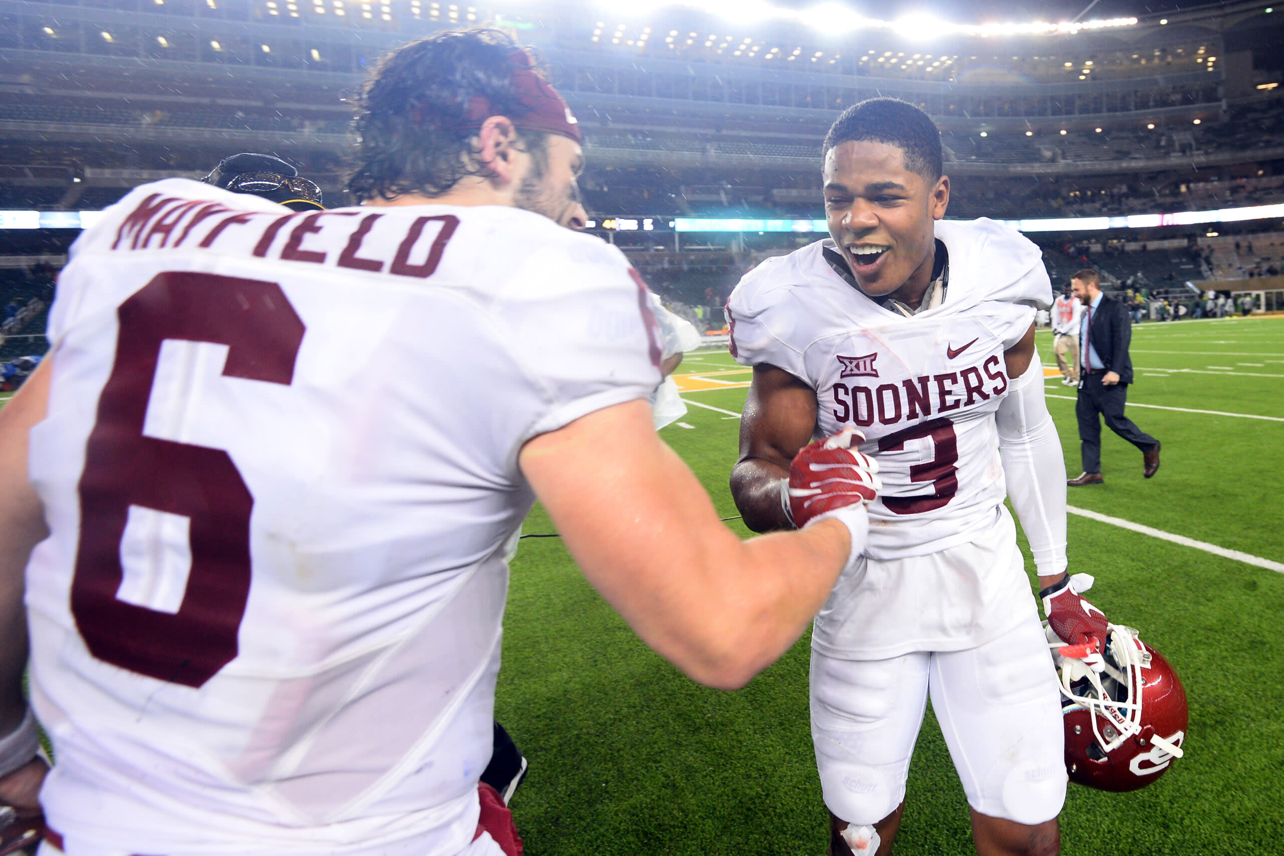 WATCH: Baker Mayfield reconnects with Sterling Shepard at Bucs practice