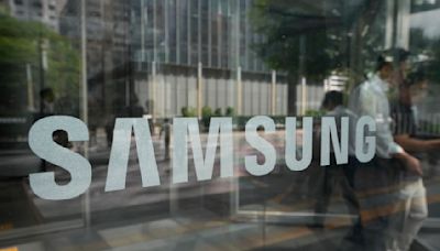 Samsung posts a 15-fold increase in operating profits in last quarter