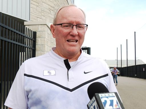 K-State AD Gene Taylor reacts to regional baseball championship
