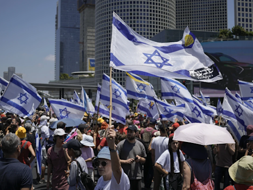 Israeli Protesters Block Highways, Demand Ceasefire To Bring Back Hostages