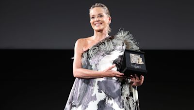 Sharon Stone, impresionante en el homenaje a su trayectoria del Festival de Cine de Taormina, con derroche de sensualidad y ‘glamour’