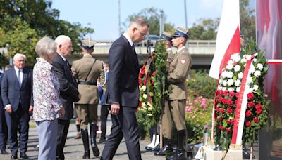 Duda y Steinmeier recuerdan la masacre de Wola en el 80 aniversario del Levantamiento de Varsovia