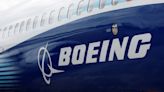 Los trabajadores de una fábrica estadounidense de Boeing van a huelga - La Tercera