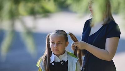 „Jeden einzelnen Cent dafür gespart“ - Mutter gibt Job auf, nimmt Tochter (5) aus Schule und reist durch Asien