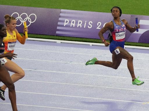 WATCH: Sha'Carri Richardson flashes 'can't catch me' look, secures 4x100m relay gold