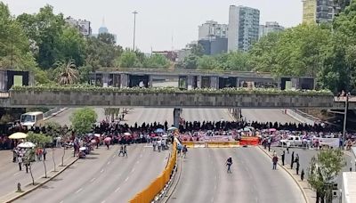 Bloqueo de la CNTE desata caos hoy 21 de mayo: contingente paraliza Circuito Interior | EN VIVO
