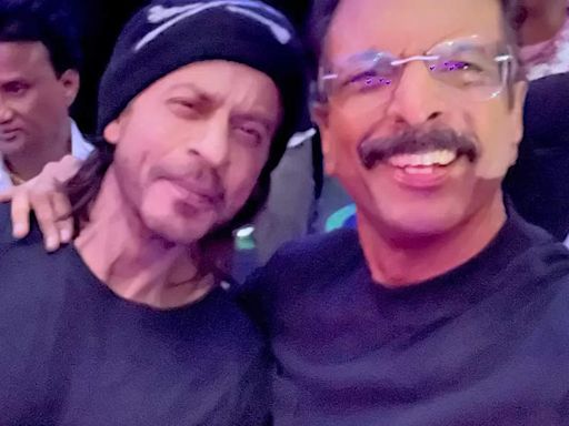 Shah Rukh Khan knew that he required a trademark style to become a star, says Jaaved Jaaferi: ‘Salman, Aamir are also stars but…’ - Times of India