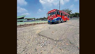 Ludhiana: Flyover awaits repairs amid MC, NHAI responsibility tussle