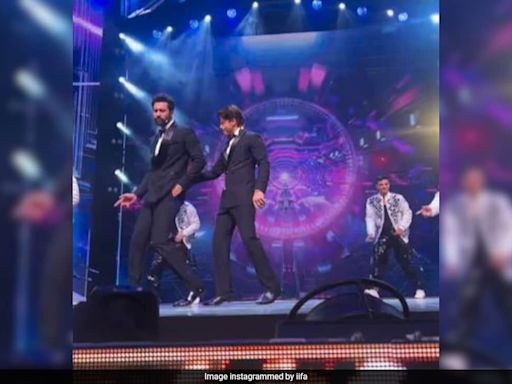 IIFA 2024: Shah Rukh Khan And Vicky Kaushal Set The Stage Ablaze With Their Dance Moves On Tauba Tauba. Watch