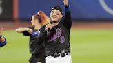 OMG! Jose Iglesias performs after Mets win