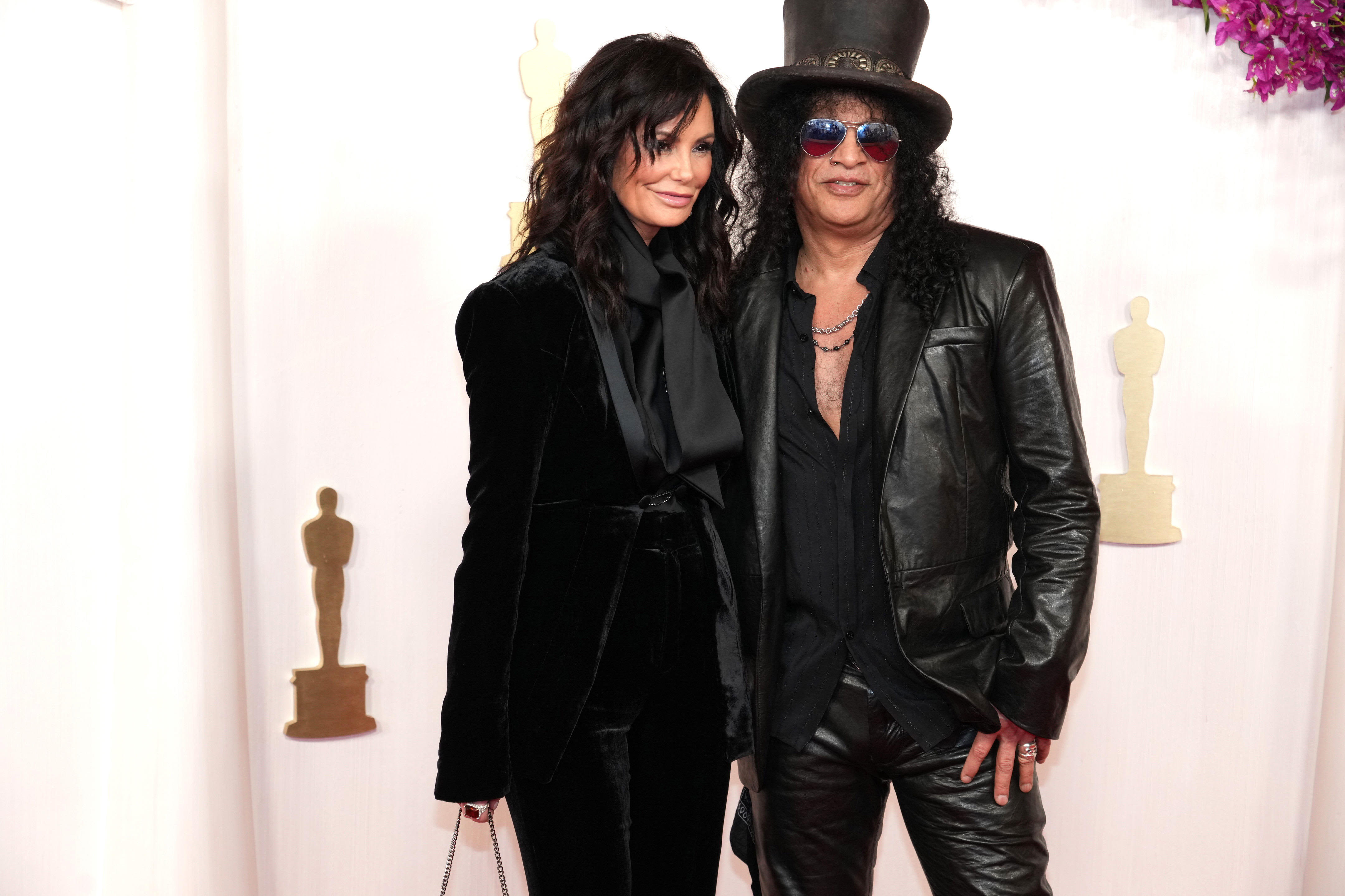 Slash announces death of 25-year-old stepdaughter