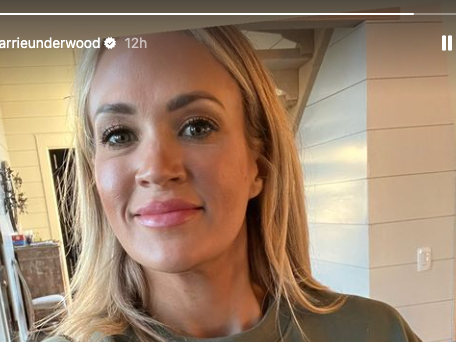 Carrie Underwood's Coveted Chicken Sweatshirt Is Currently Under $20