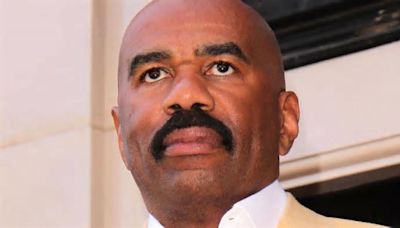 Steve Harvey gets in Family Feud contestant's face and slams card: 'Like we gonna let you get away with this!'