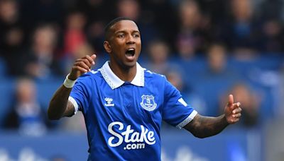 New Ashley Young role announced as Everton star takes bold step