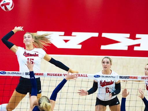 Nebraska volleyball sweeps Montana State, turns focus to Creighton match