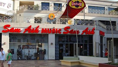 Sam Ash, iconic retailer to musicians, plays its last notes