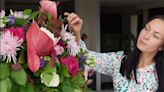 London volunteers auction bouquets for Ukrainian children of war