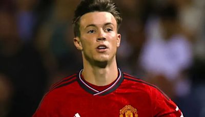 Ex-Man Utd starlet who made debut alongside Ronaldo joins Championship club