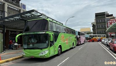 台鐵嘉義南靖-台南後壁中斷 啟動公路接駁人滿就發車