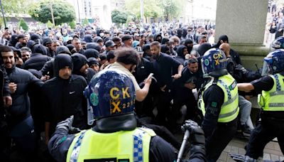 Quinto día de disturbios en el Reino Unido: son los peores de los últimos 13 años en Inglaterra