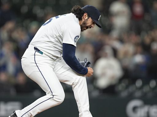 Here's What We Know About the Injury to Mariners' Star Andres Munoz
