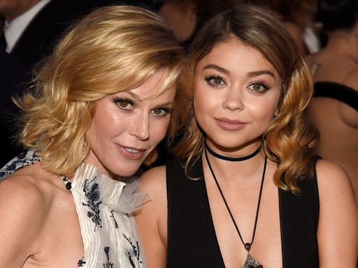 Modern Family Star Julie Bowen Gets Humble About Helping Sarah Hyland Leave An Abusive Partner