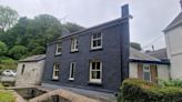 Beautiful cottage with links to famous Welsh poet sells for £120,000