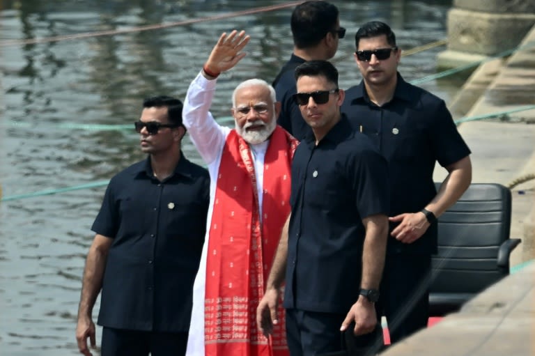 Modi files candidacy for India election in Hindu holy city