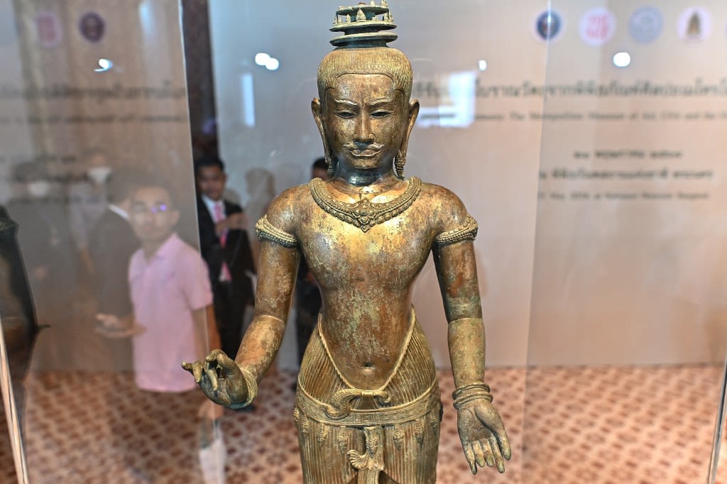 Thailand Celebrates Return of 11th Century Sculptures Repatriated by the Met Museum