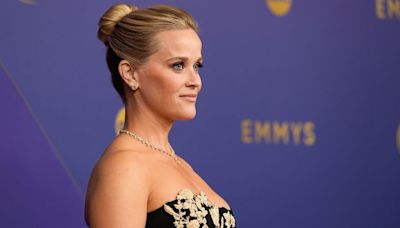 Reese Witherspoon is breaking into thriller writing with the help of Harlan Coben