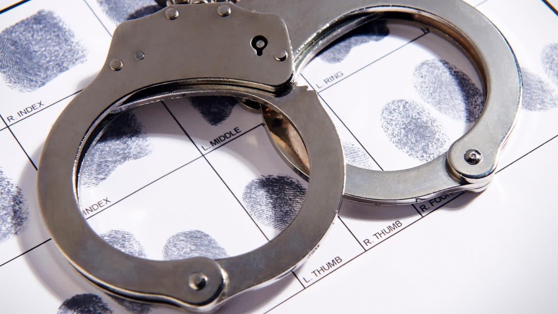 Man arrested for hitting Arlington County police officer