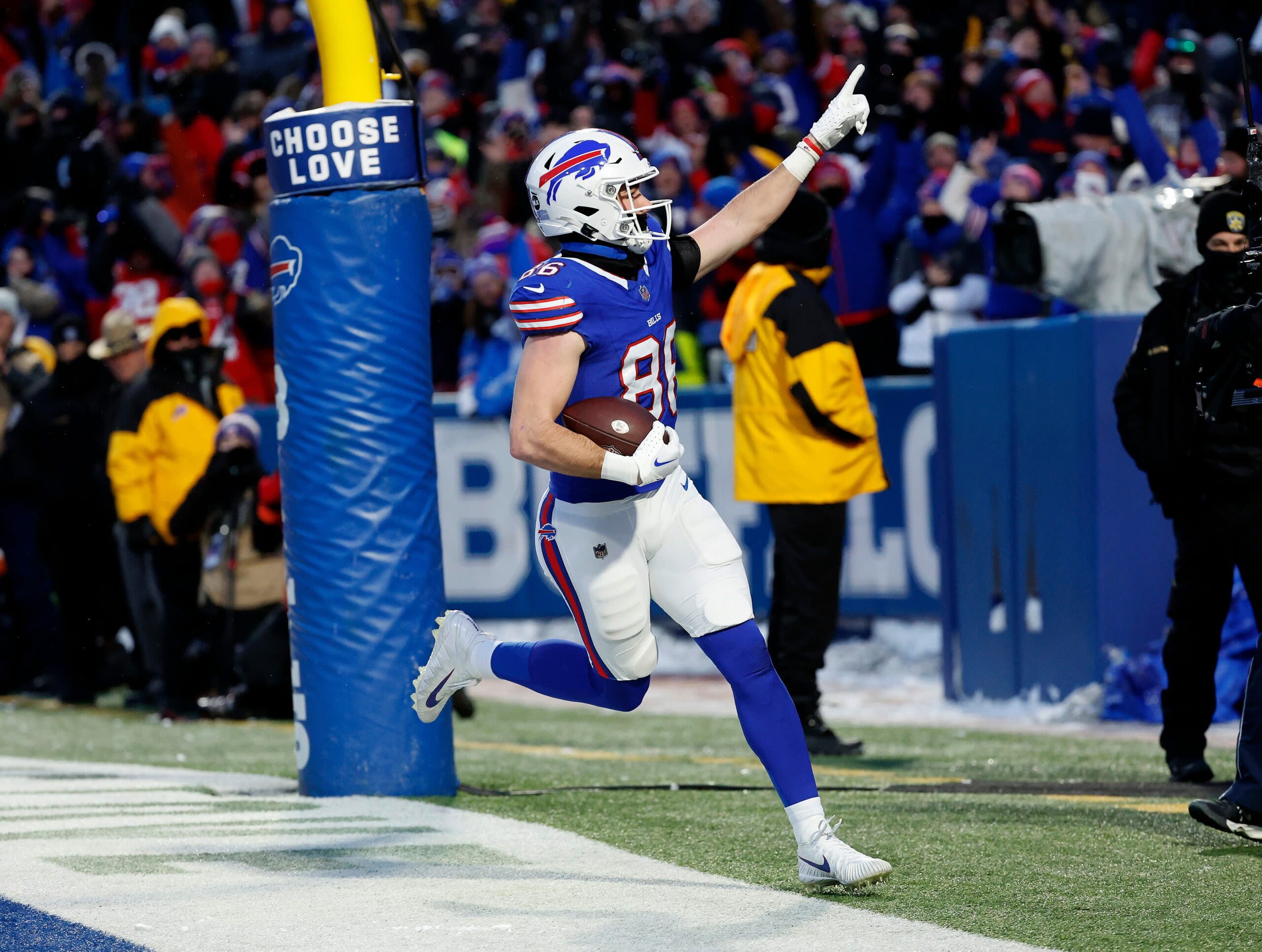 Highlights: Buffalo Bills’ tight end room