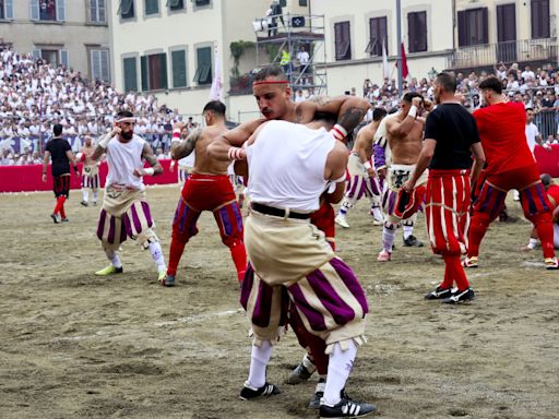 'Calcio Storico', el orgullo de Florencia a base de sangre, sudor y goles