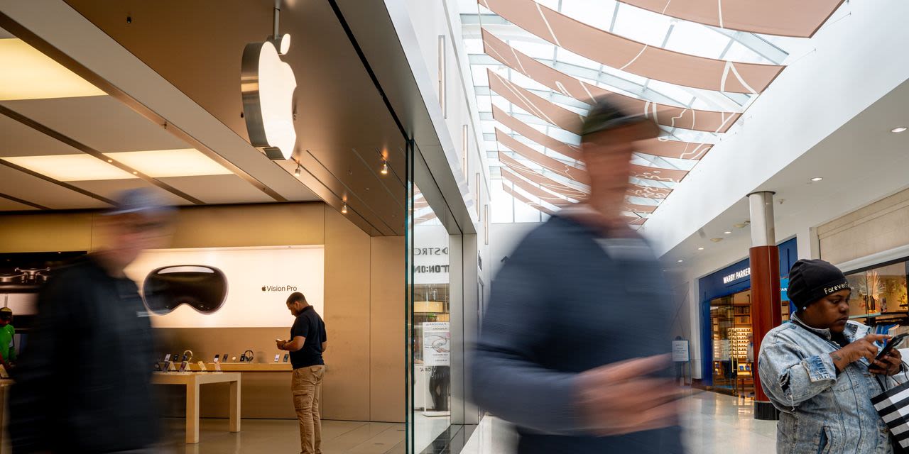 Apple Retail Employees at Maryland Store Vote to Authorize Strike