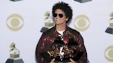 Bruno Mars renuncia a competir en los Grammy