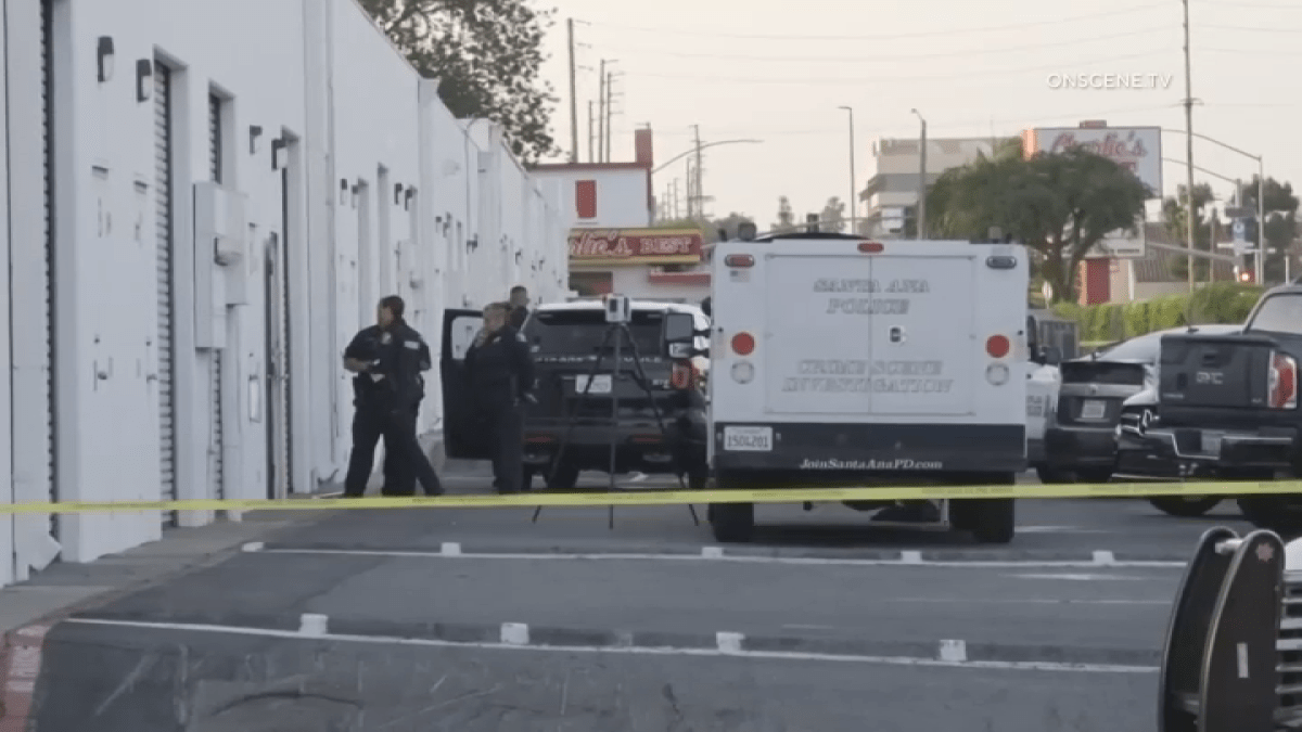 Man kills his girlfriend, her uncle at Santa Ana business complex