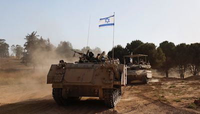 Israel bombs Gaza as mediators discuss truce-hostage plan