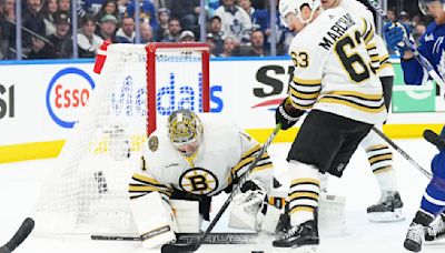 How Bruins' Linus Ullmark Felt About Jeremy Swayman's Consecutive Starts