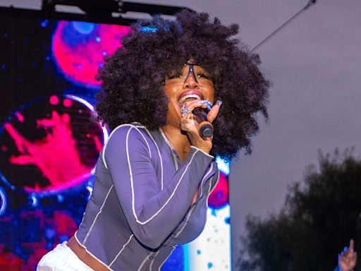 SZA Shares Stripped-Down Cover of Eminem's Classic Hit 'Lose Yourself' — and Earns the Rapper's Approval
